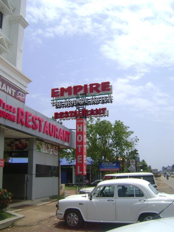 Empire The Grande Suites Kochi Zewnętrze zdjęcie